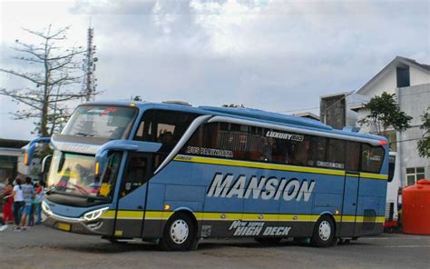 mansion bus